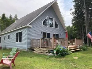 Oceanfront Hancock Cottage - Franklin