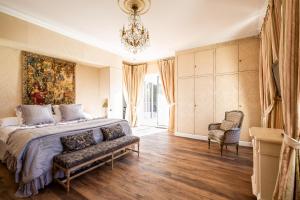 Hotels Chateau Meyre : photos des chambres