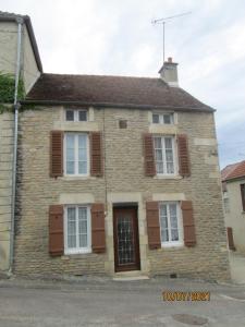 Maisons de vacances GITE A SAINT-REMY (21500) : photos des chambres