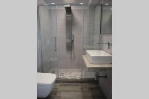 360° View Suites Tan