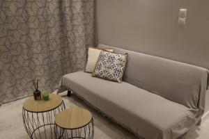 360° View Suites Tan