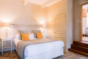 Hotels Le Mas De La Rose - Les Collectionneurs : photos des chambres