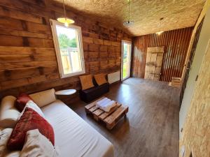 Tentes de luxe domaine des butineuses : photos des chambres