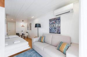 Bright Studio in the Heart of Porto by Great&Cosy