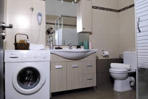 Thea family apartments 4