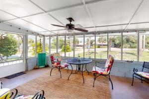 Sunnyside Beach House