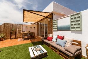 K-IN&OUT by Nuka Homes