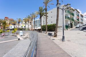 Touching the Sea FREE WIFI