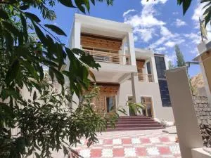 Leh Town Residency - Darbuk
