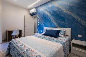 Mola’s Square House