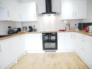 The Birketts Inn, 4 - Bed, Sleeps 8, Pets Welcome