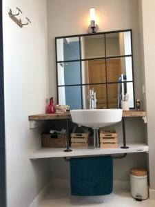 Villas Elegante maison familiale au coeur des remparts de la citadelle : photos des chambres