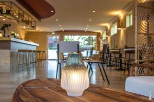 Hotels Logis Hotel - Le Relais De Montigny : photos des chambres