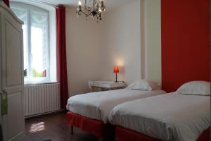 Hotels Les Grillons du Morvan : photos des chambres