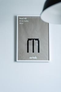 90m2 on pedestrian street on Top Floor, penthouse suite, great view! Incl linen and all