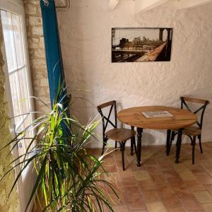 Maisons de vacances Gite la canopee a Duras - Piscine : photos des chambres