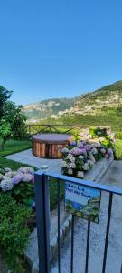 Suite Lia - Private Room with garden and tub close to Villa Eva e Cimbrone, Ravello