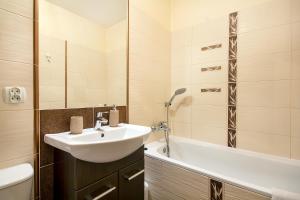 WK Apartments Compact III