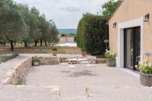 Appartements La Petite Ruche, 1 bedroom Gite in the Luberon : photos des chambres