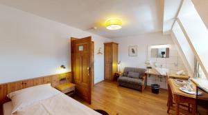 Standard Single Room room in Hotel Rothenburger Hof