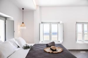 Caldera Cliff Illusion