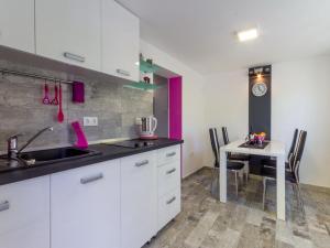 Diana Apartment
