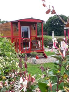 Maisons de vacances laroulottedubec : photos des chambres