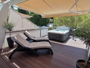 Floating House - SUNSET