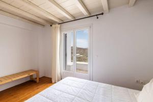 Ryakia villa, 5 min away from Super Paradise Beach