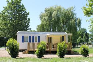 Campings Domaine Les Acacias : photos des chambres