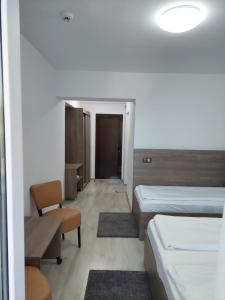 Triple Room with Balcony room in Hotel Breaza