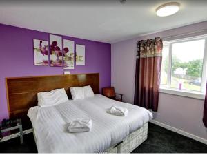 County Hotel