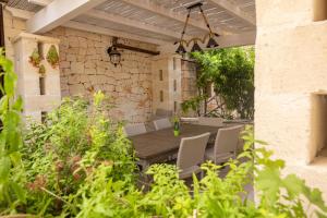 garden suite in Villa Mariella