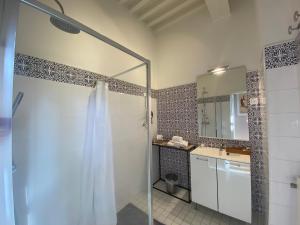 Demeures et Chateaux lAbbaye Caladoise - Anciennement Hostellerie Ferme du Poulet