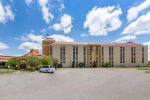 Comfort Inn - Canton