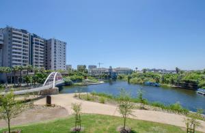 Waters Edge Apartments