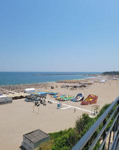 Faleza Nord apartament de lux nou pe malul marii