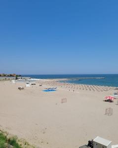 Faleza Nord apartament de lux nou pe malul marii