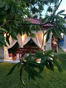 Caryatis Ntoridis Studios & Apartments in Afitos