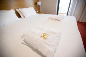 King Room with Sea View room in Hotel Jaroal