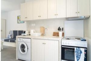 Blue Moon Apartments