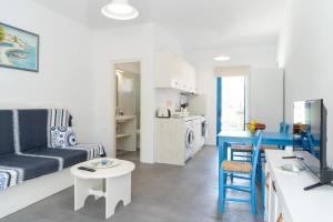 Blue Moon Apartments