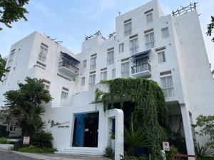 Casa Ayesha Sweet Staycation at La Bella Tagaytay