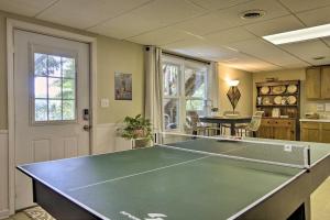 Cozy & Serene High Point Apt w Lake Access!