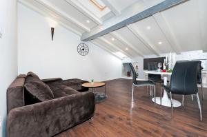 Deluxe Apartments A&A - 2