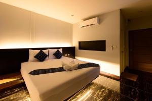 Suite Deluxe Có Giường Cỡ King (Deluxe King Suite)
