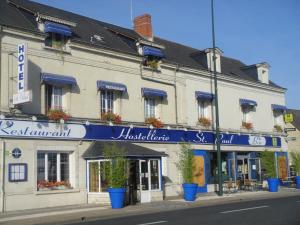 2 stern hotel Logis Hostellerie Saint Paul Vivy Frankreich