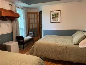 auberge les deux tours - Jonquière