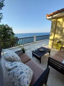 Villa Zisi - 卡罗维西