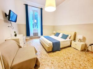 Triple Room with Bathroom room in La Dolce Vita Guesthouse